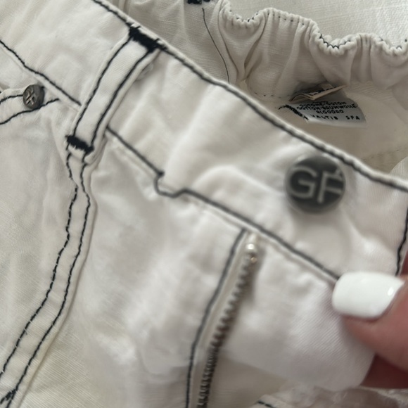 Gianfranco Ferre boys designer shorts - Picture 5 of 6